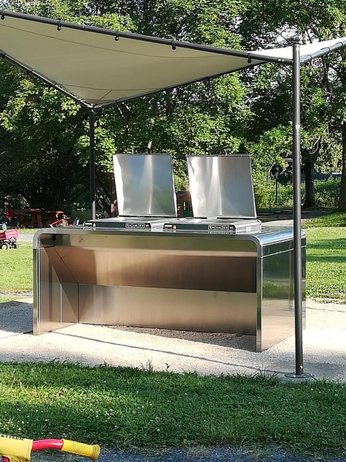 Schlaffaesser Am Schmetterlingspark Uslar Dış mekan fotoğraf